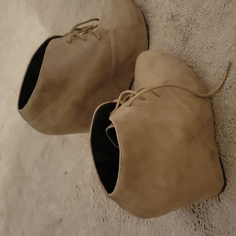 Wedge shoe